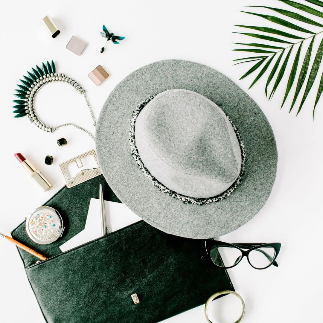 Chapeau, bijoux, accessoires mode, artisanat