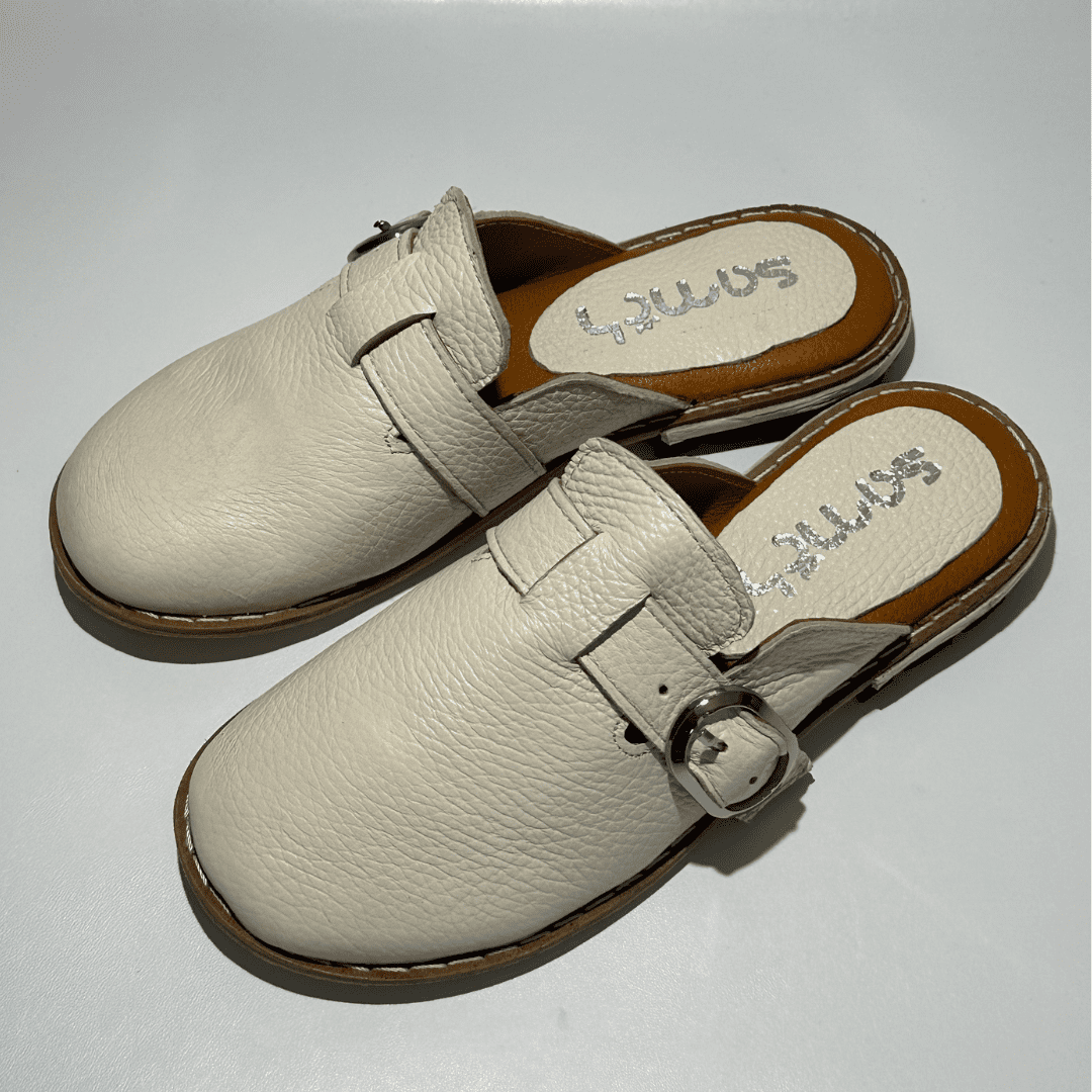 Babouche 'White sand' en cuir blanc unisxe - Balgha upcylée