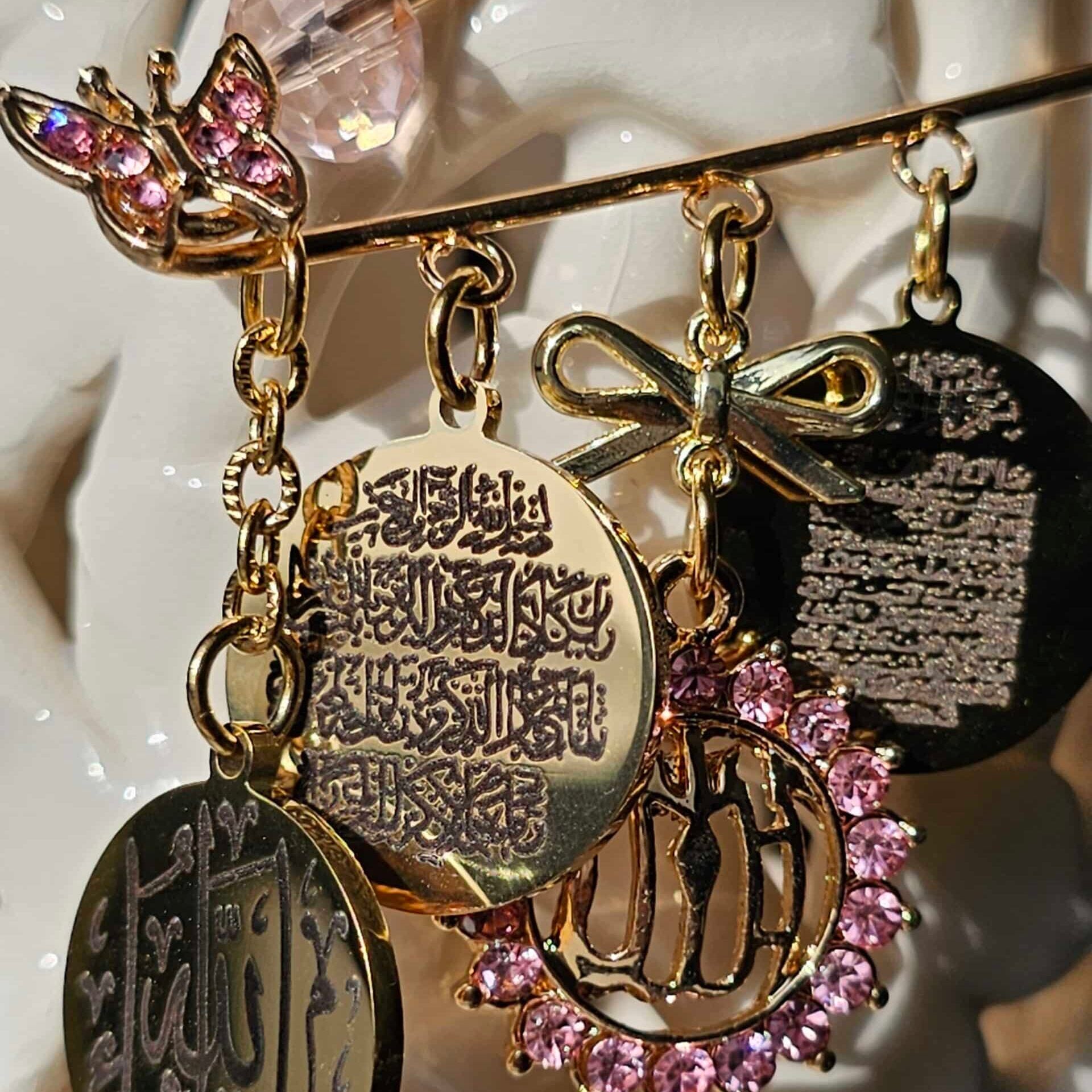 Broche Mashallah pour fille – Acier inoxydable plaqué or & pierres Cubic Zirconia roses (7 cm)