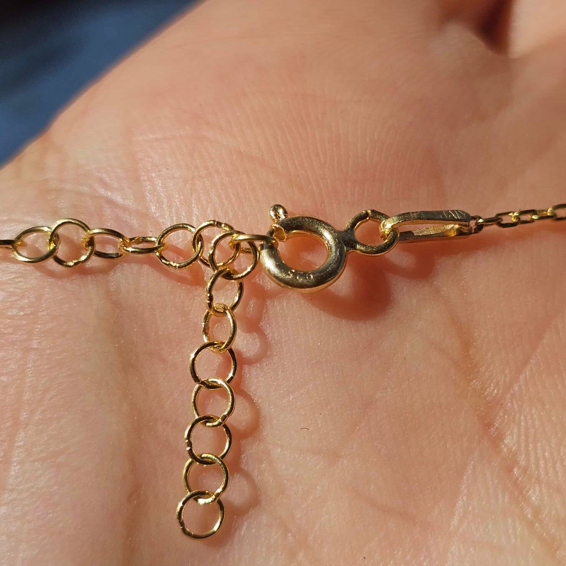 Collier en argent 925 plaqué en or 18 k avec une cornaline pure au milieu (45 cm)