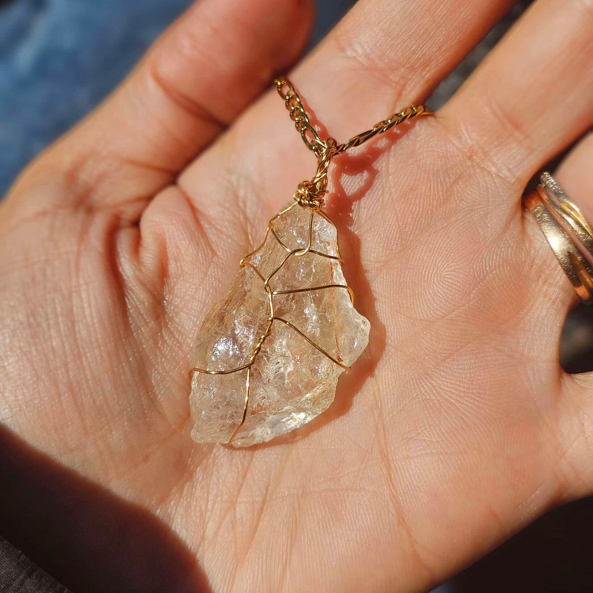 Collier raffiné en acier inoxydable avec pendentif citrine brute – 75 cm, 14 g