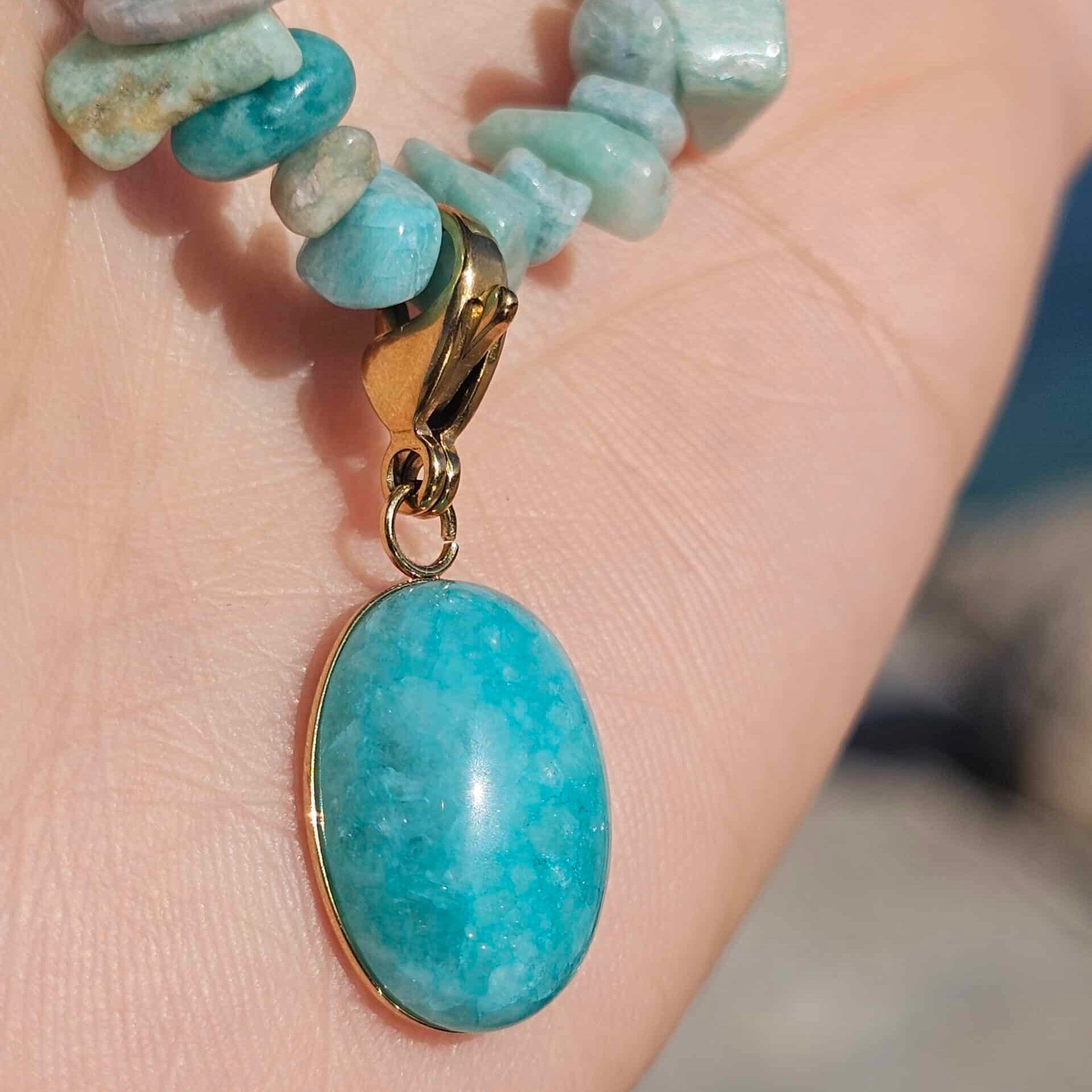 Collier en amazonite naturelle avec pendentif amazonite (45 cm + 5 cm d’extension)