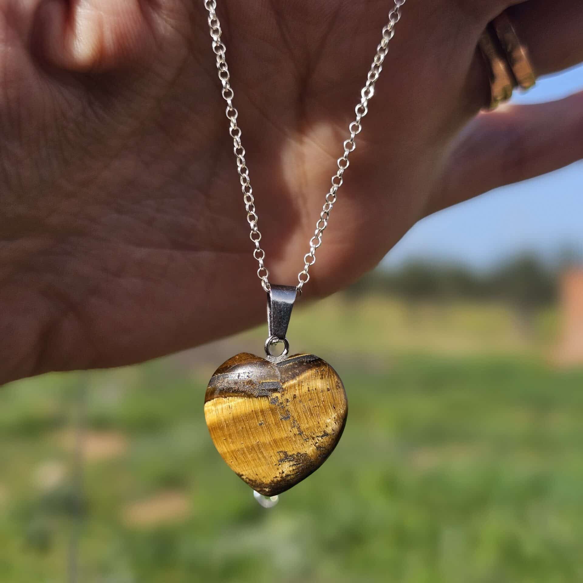 Collier en argent 925 avec pendentif cœur œil de tigre (45 cm)