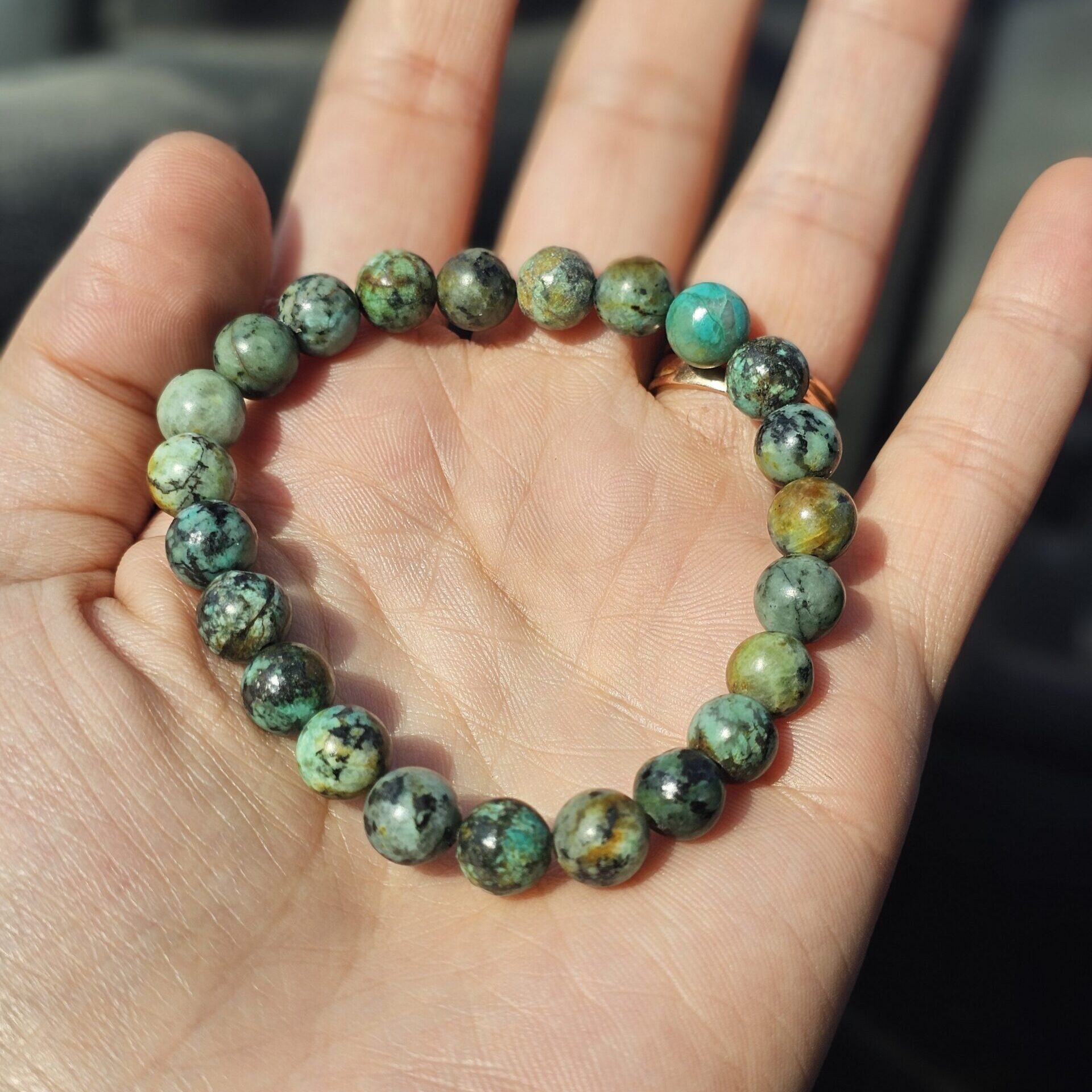 Bracelet élastique en Turquoise Africain (17 à 19 cm)
