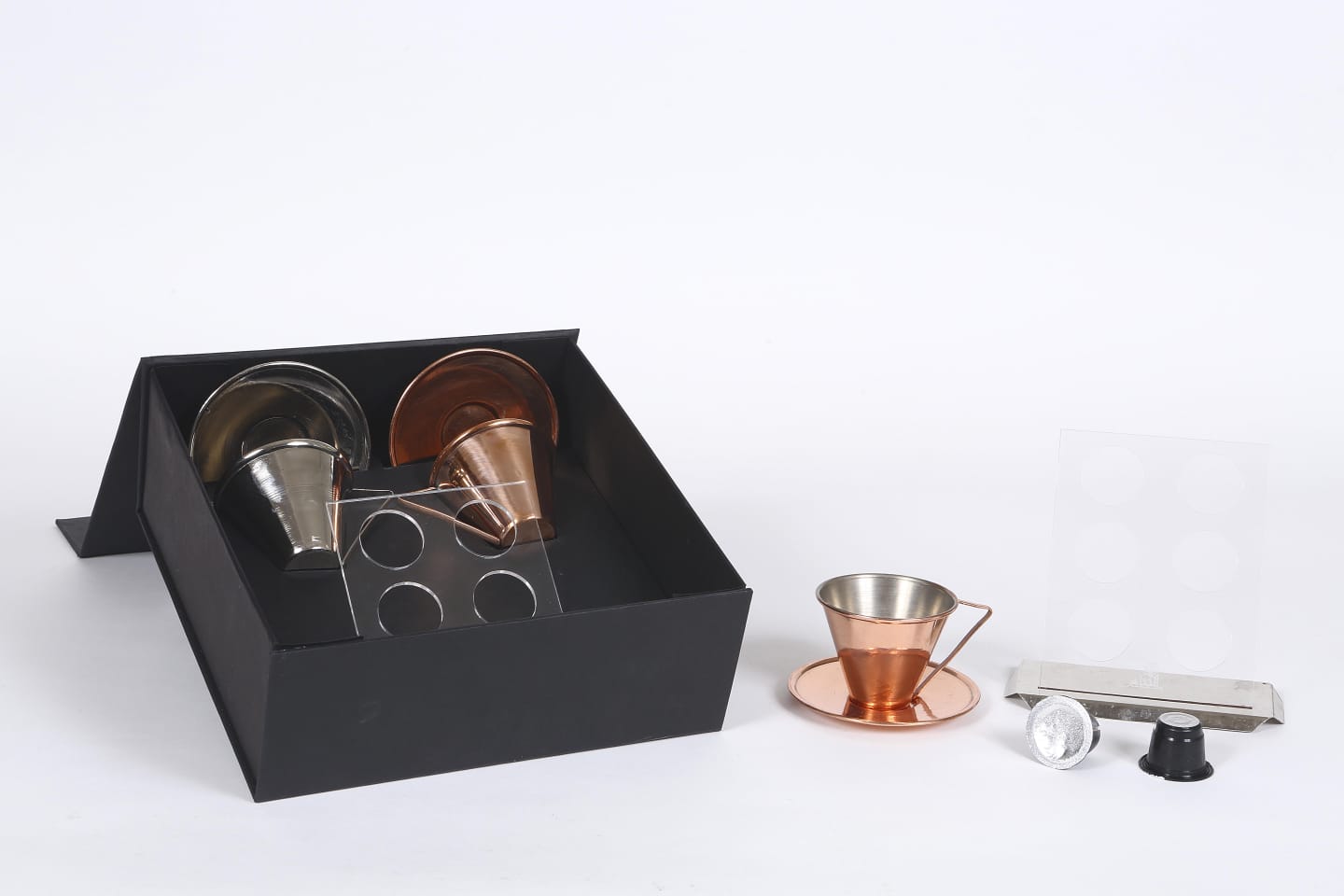 Coffret Nespresso cuivre – 2 tasses & support capsules chic