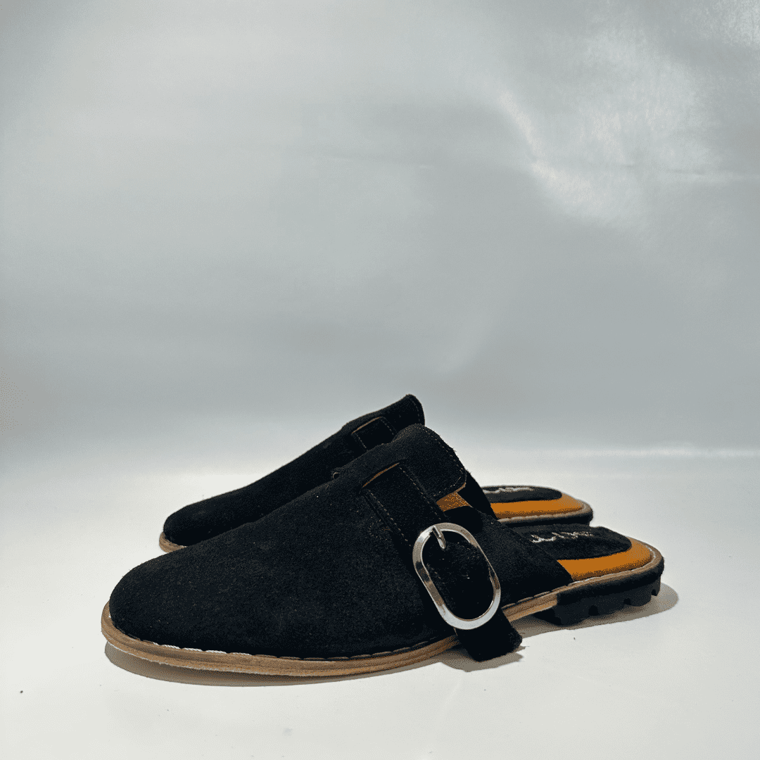 Babouche " Black Molly" en daim noir unisexe - Balgha upcylée