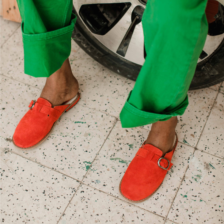 Babouche "Tangerine" en daim orange unisexe - Balgha upcylée
