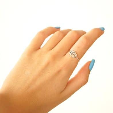 Bague berbère Khomsa en argent ciselé ajustable