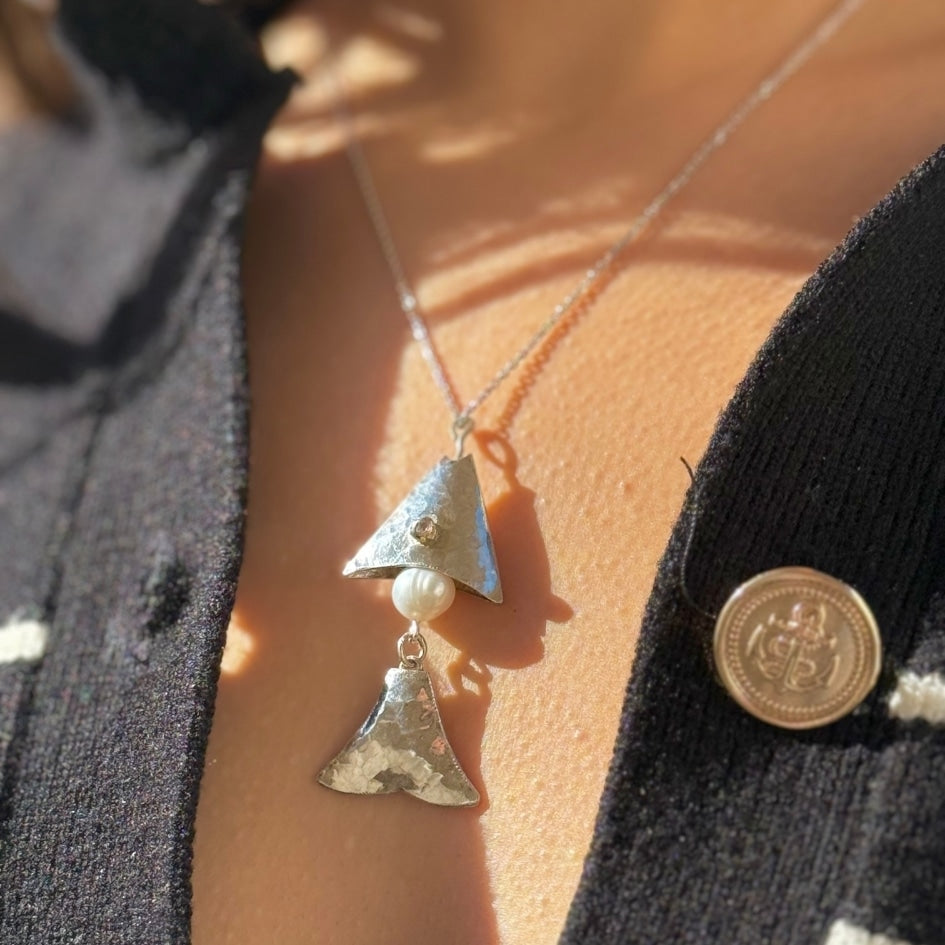 Collier en argent 850 avec pendentif poisson et perle
