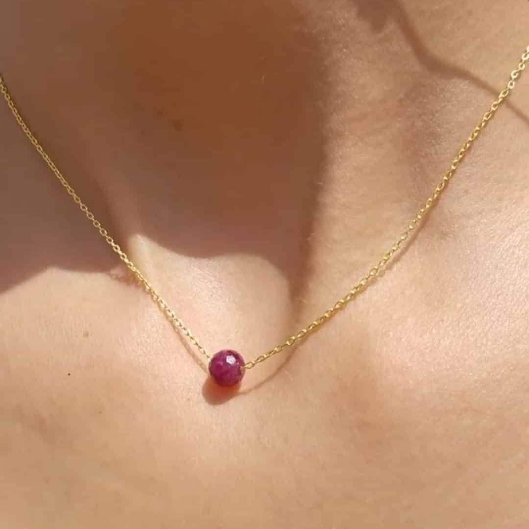 Collier en argent 925 plaqué or 18 karats avec pendentif Ruby (45 cm)