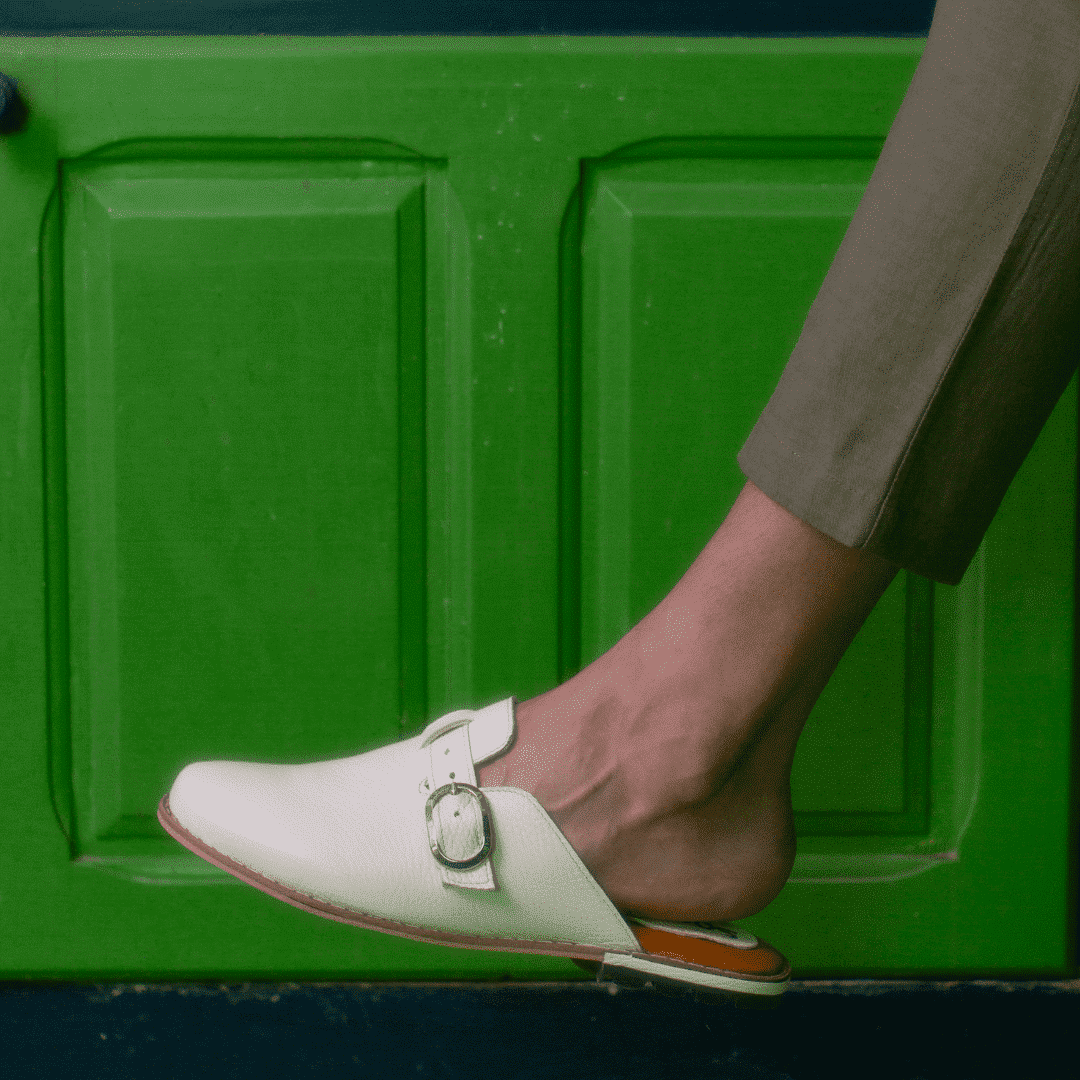 Babouche 'White sand' en cuir blanc unisxe - Balgha upcylée