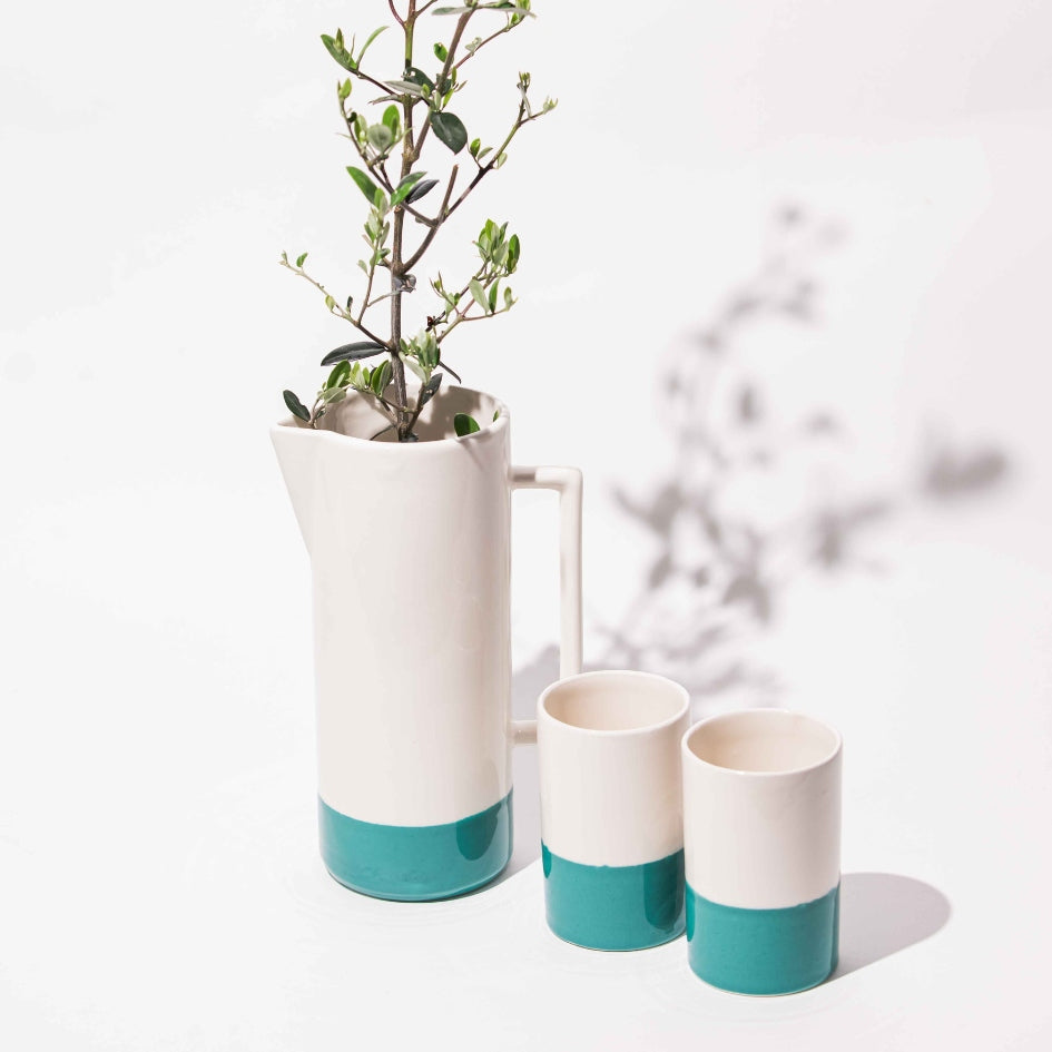 Service à eau en céramique bicolore : Élégance artisanale unique