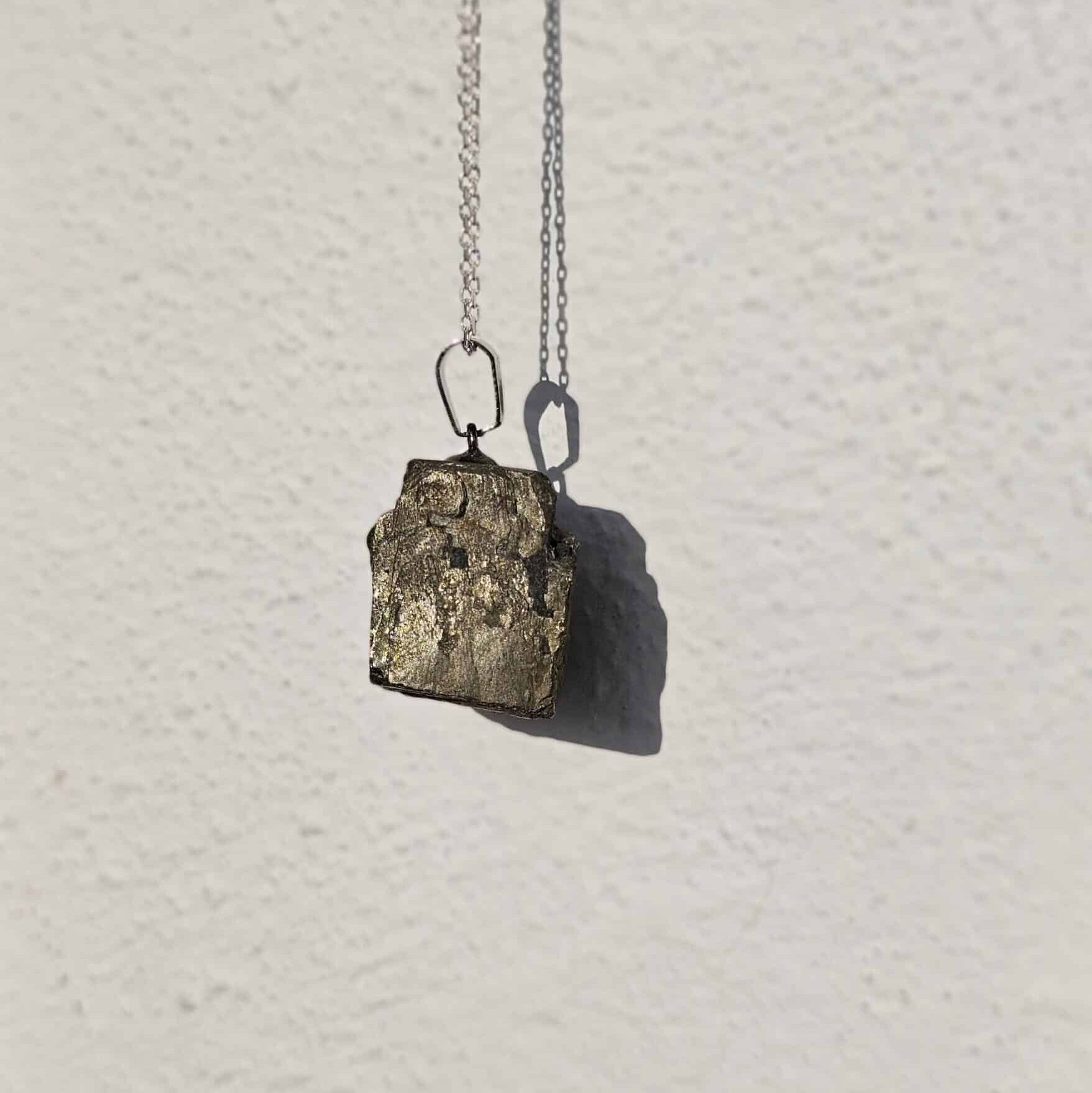 Collier en argent 925 avec pendentif en Pyrite Cubique (11g, 18g, 22g) – Chaîne de 45 cm ajustable