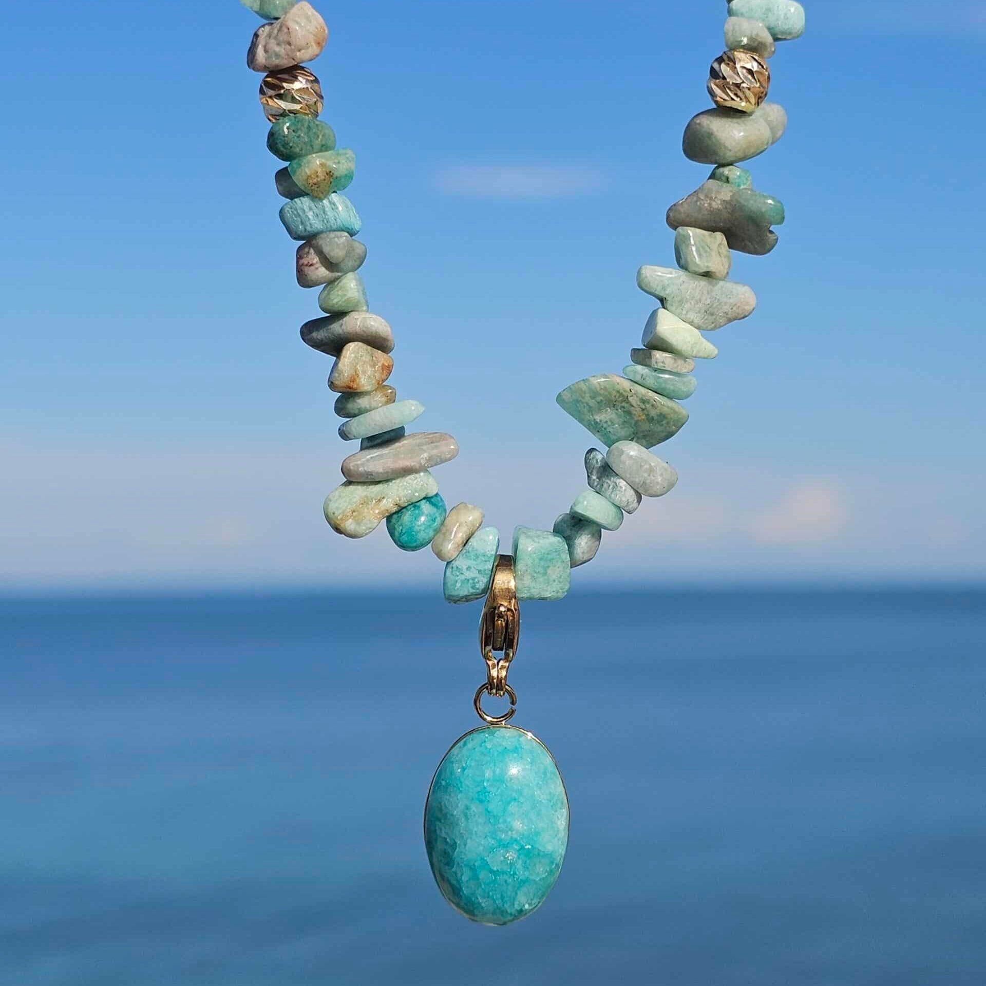 Collier en amazonite naturelle avec pendentif amazonite (45 cm + 5 cm d’extension)