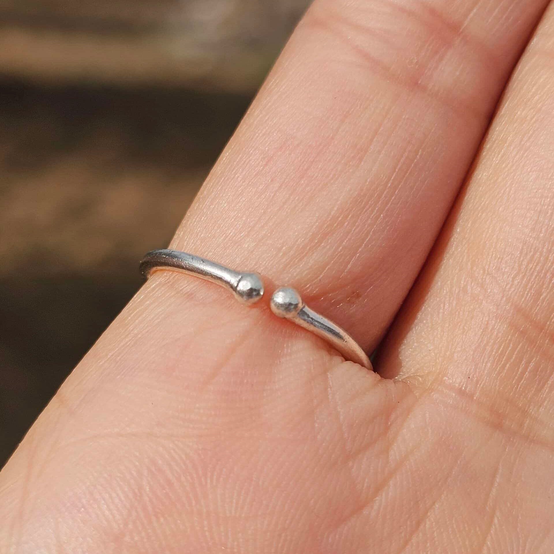 Bague en argent 925 ajustable avec pyrite brute longue