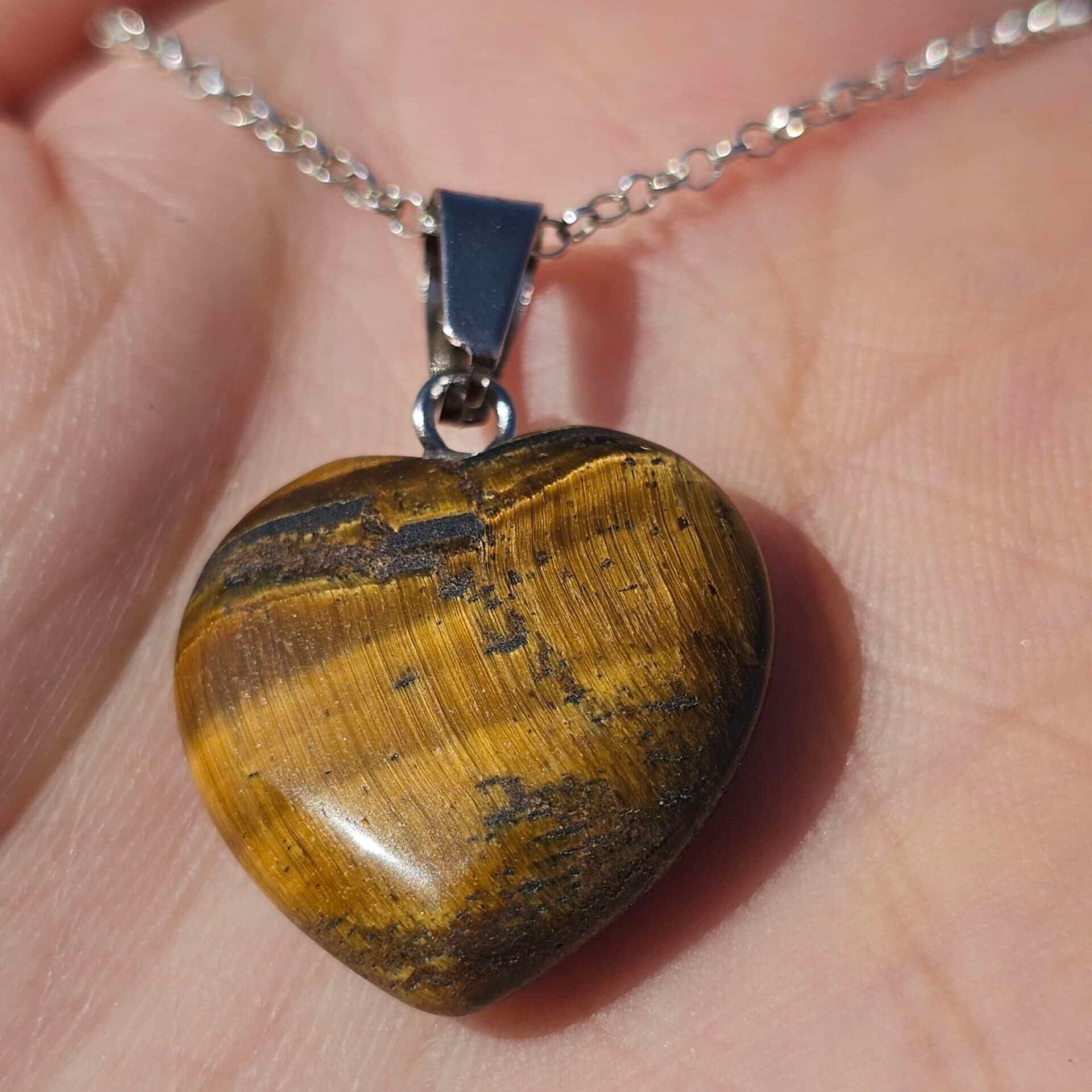 Collier en argent 925 avec pendentif cœur œil de tigre (45 cm)