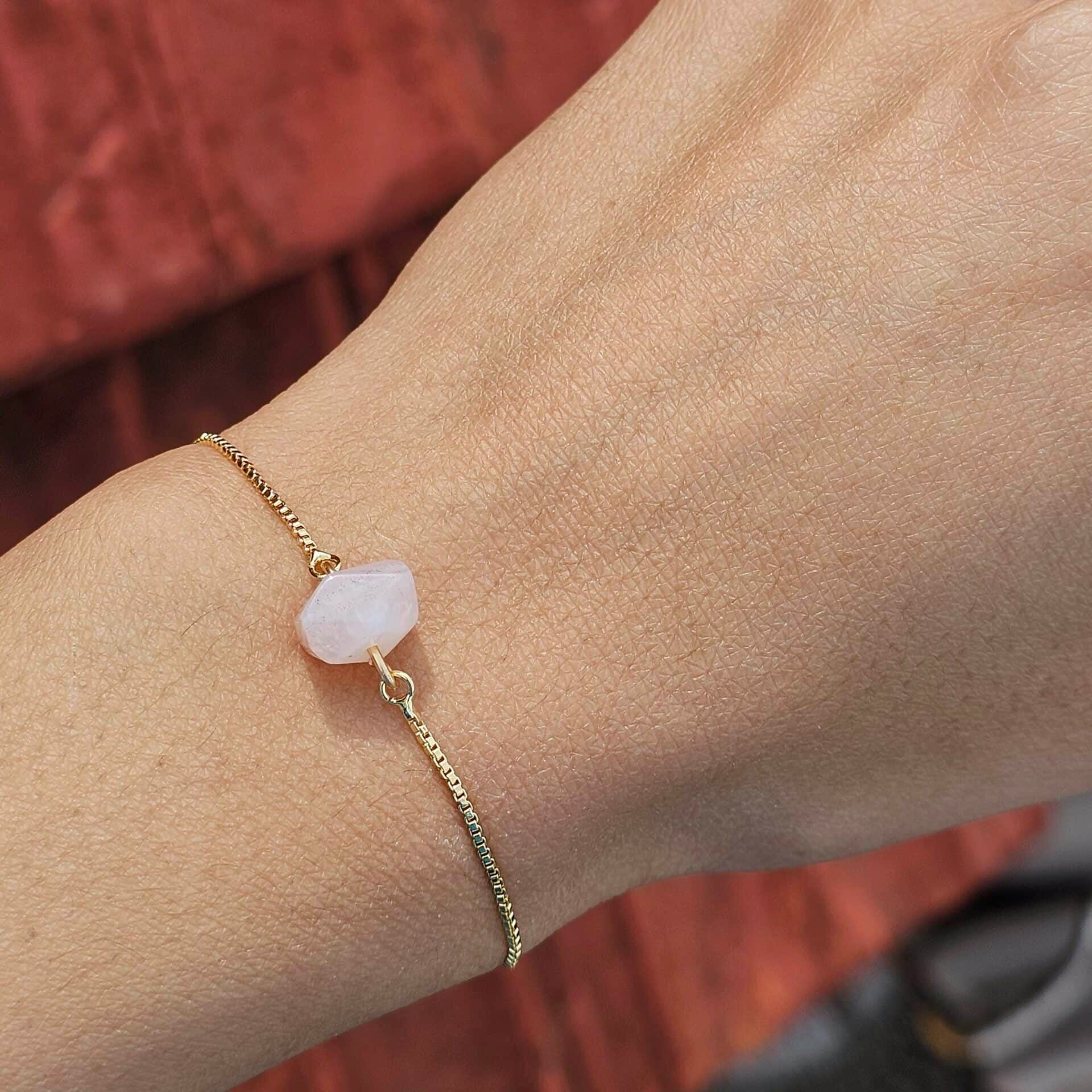 Bracelet en acier inoxydable ajustable avec quartz rose au centre