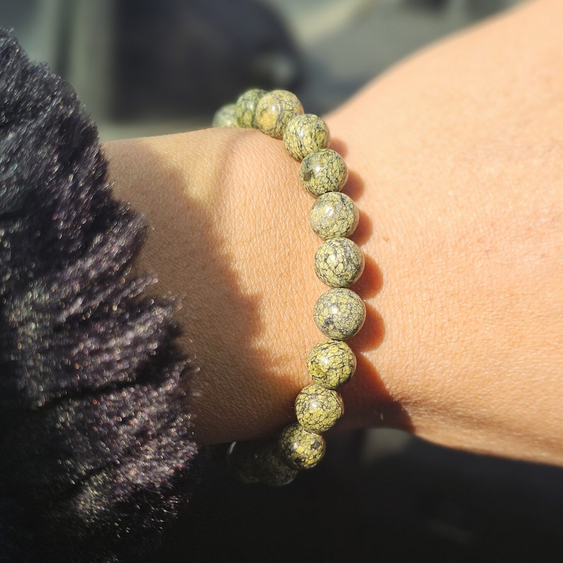 Bracelet élastique en Serpentine (17 à 19 cm)