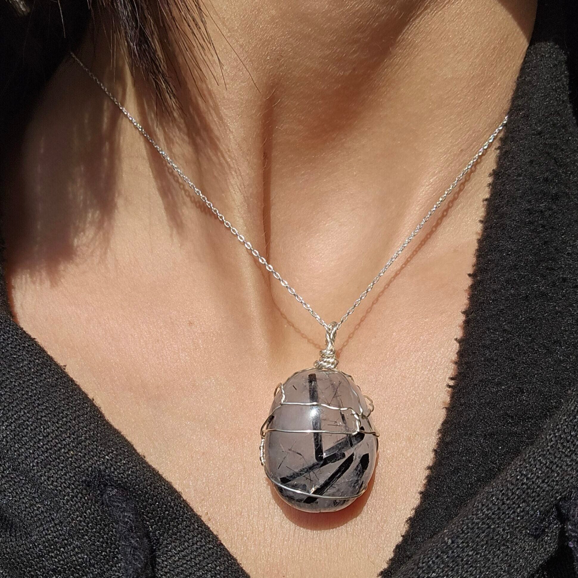 Collier en argent 925 avec pendentif en Quartz Rutile Noir( 45 cm)