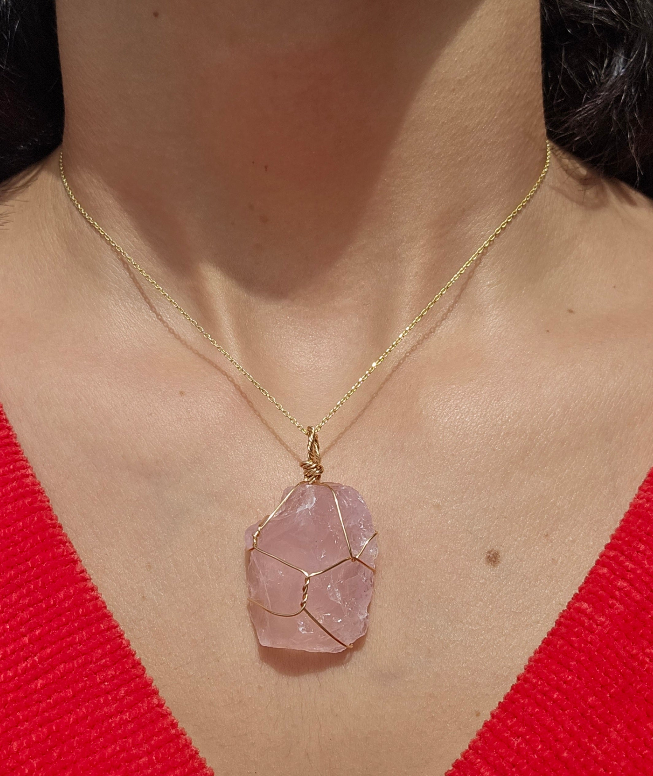 Collier Quartz rose brut plaqué or 18K – Fait main
