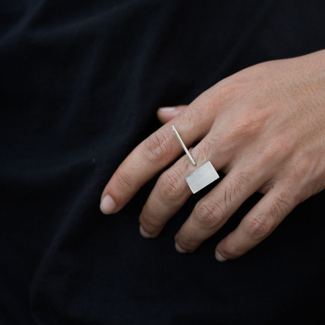 Bague minimaliste fait main en argent 925