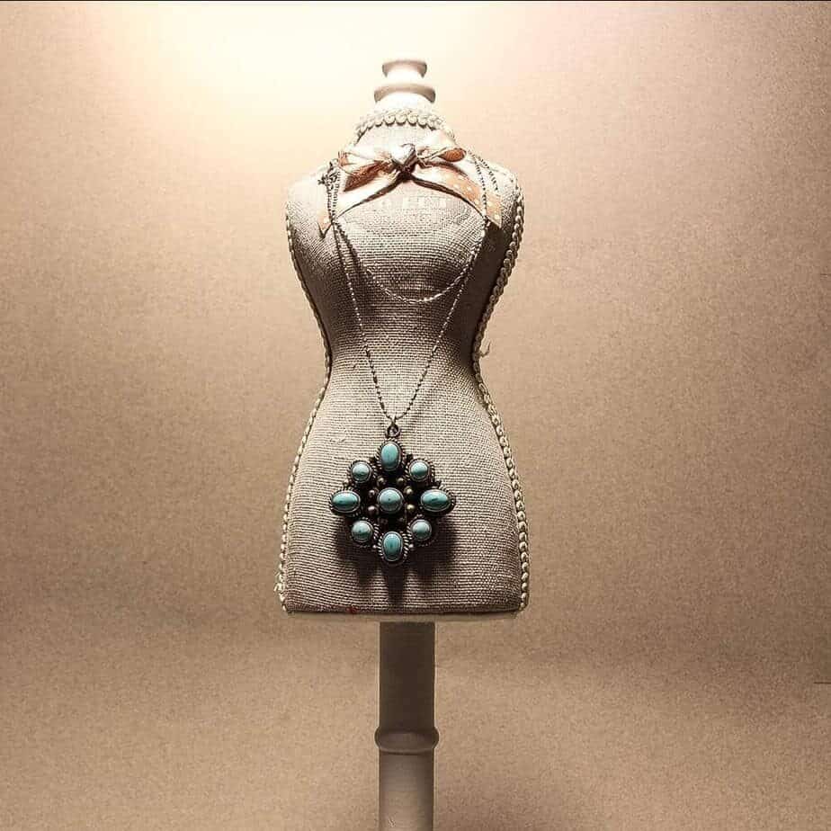 Collier en turquoise chaine fine en argent
