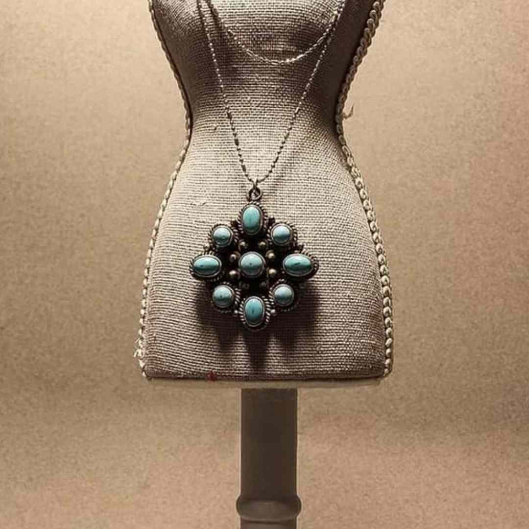 Collier en turquoise chaine fine en argent