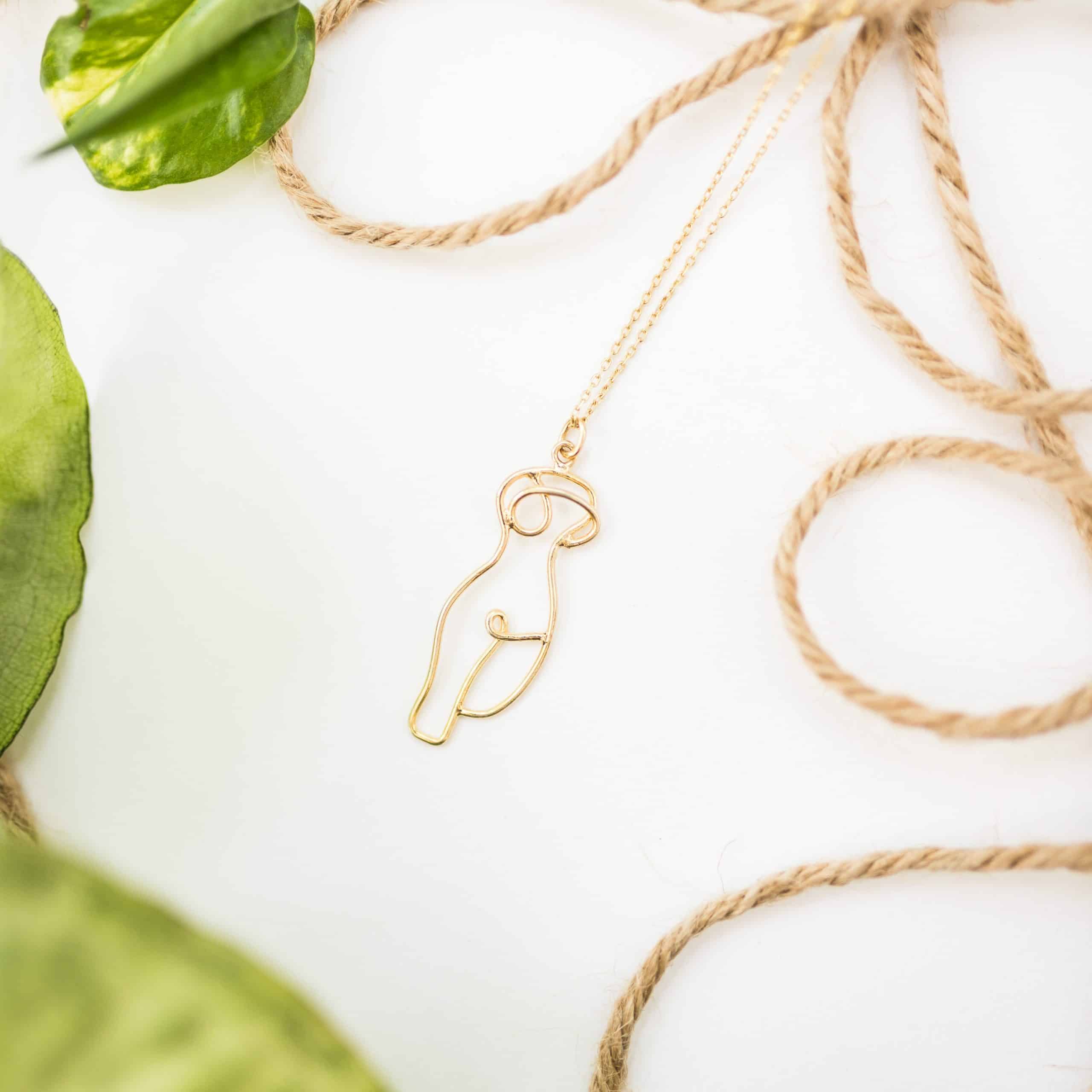 Collier corps féminin fait main en argent 925