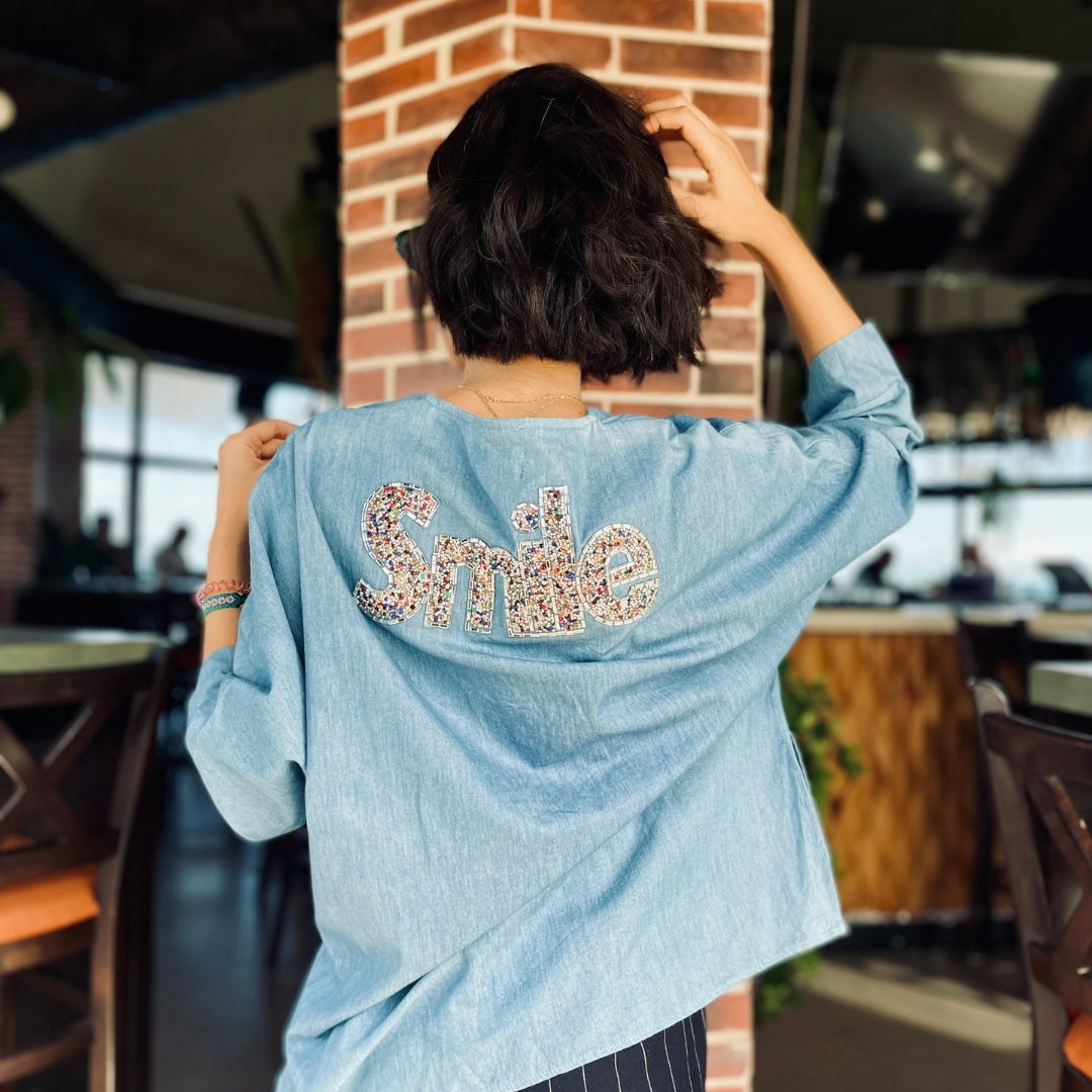 Chemise SMILE en denim léger avec strass
