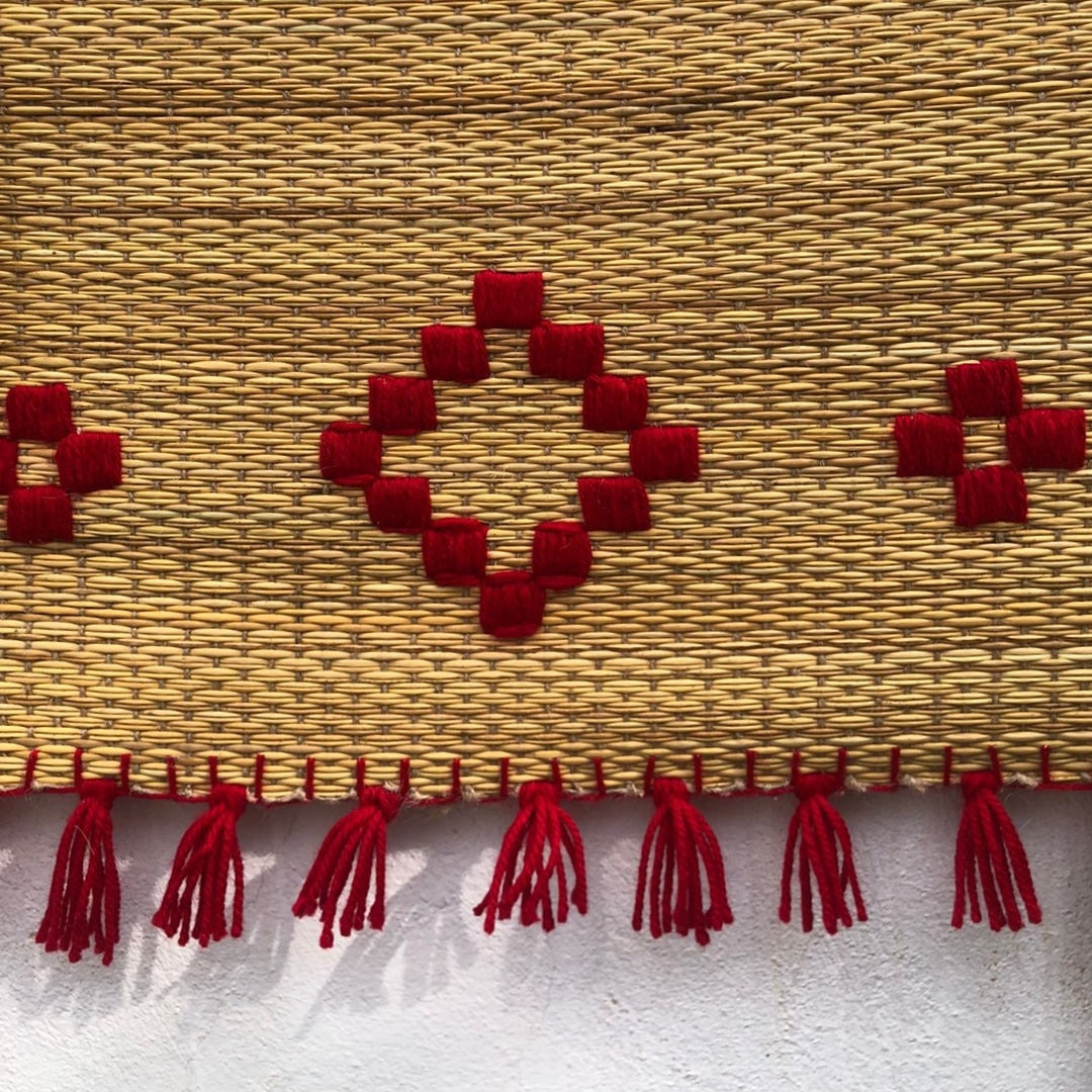 Tapis revisités en fibre végétale (nattes) , brodée à la main en laine 120cm*60cm