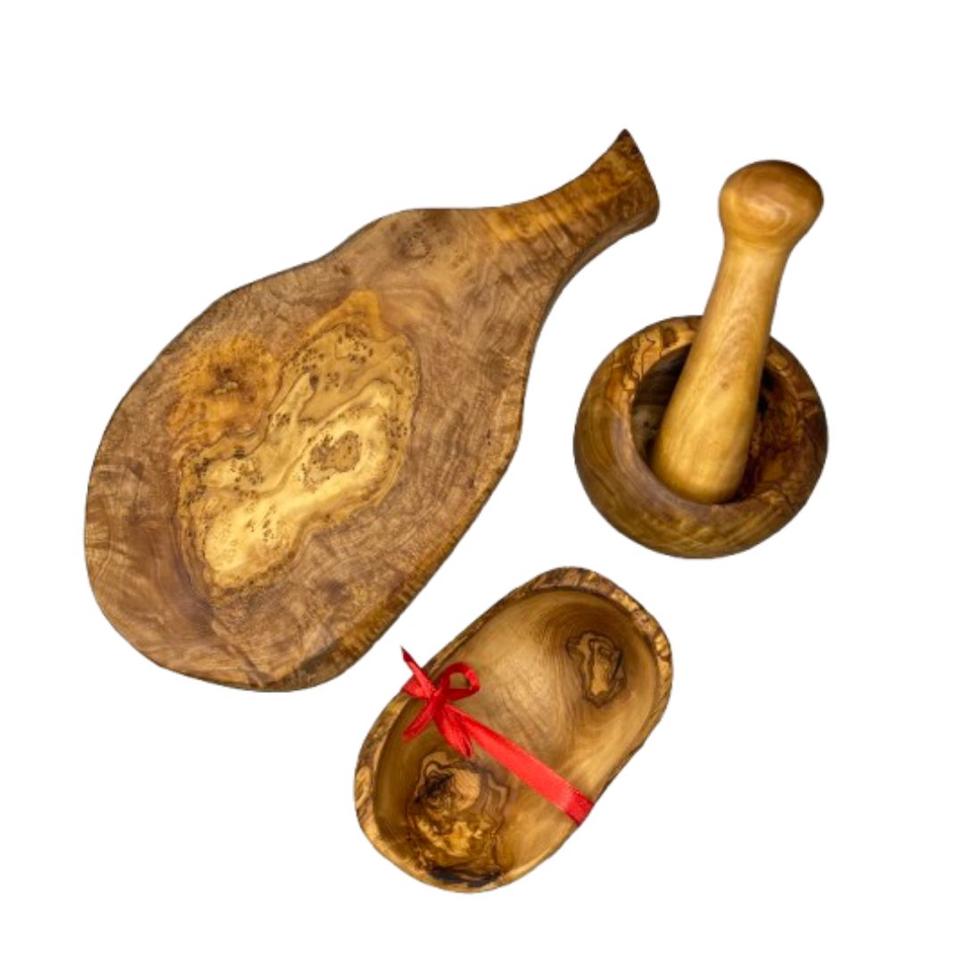 Pack cuisine en bois d’olivier avec planche, pilon et ravier