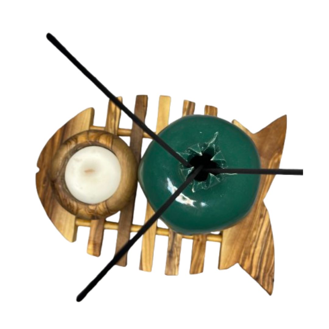 Pack décorative avec sous plat forme poisson, bougeoir en bois d'olivier et grenade en céramique
