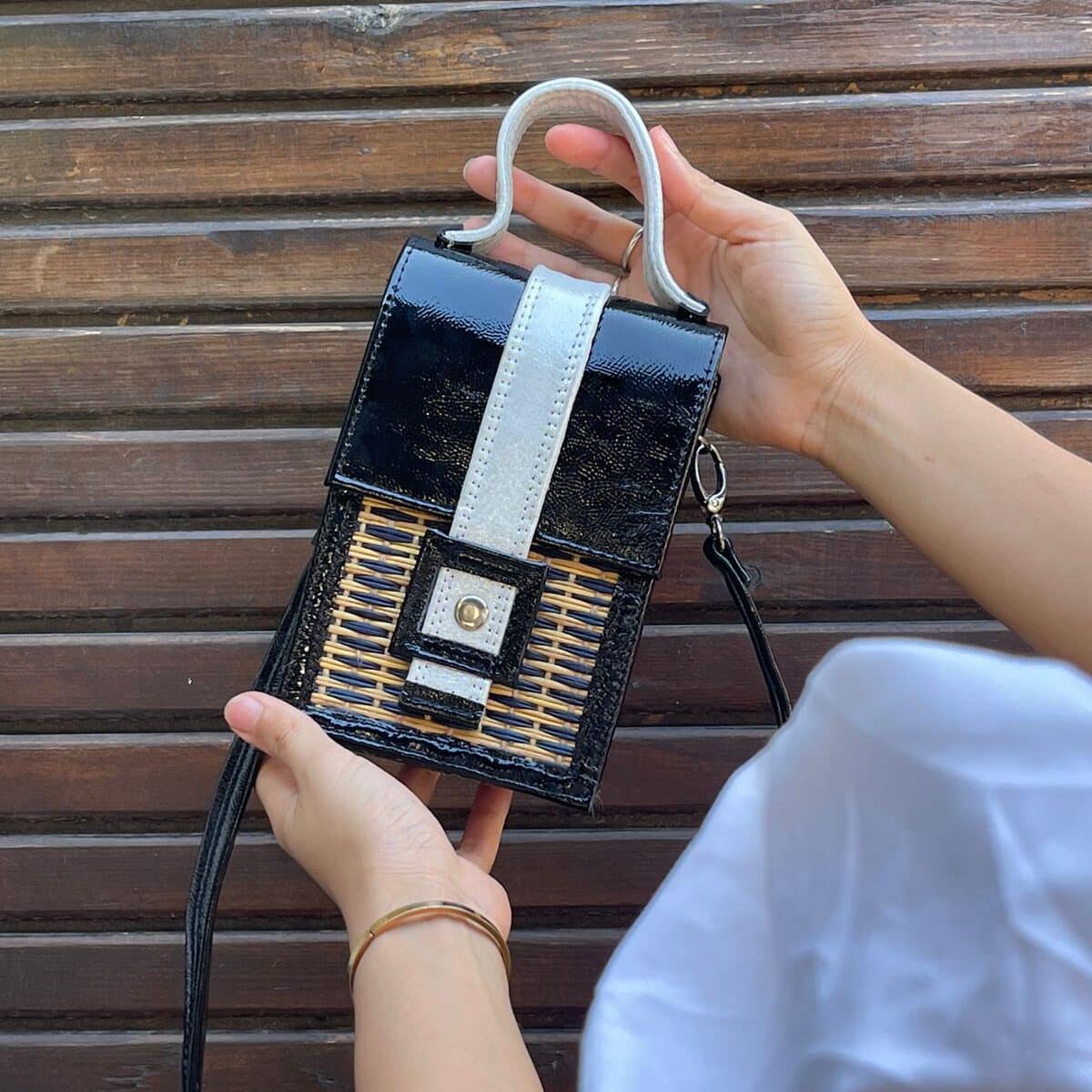 Sac à main ARA BAG en fibre végétale et cuir véritable