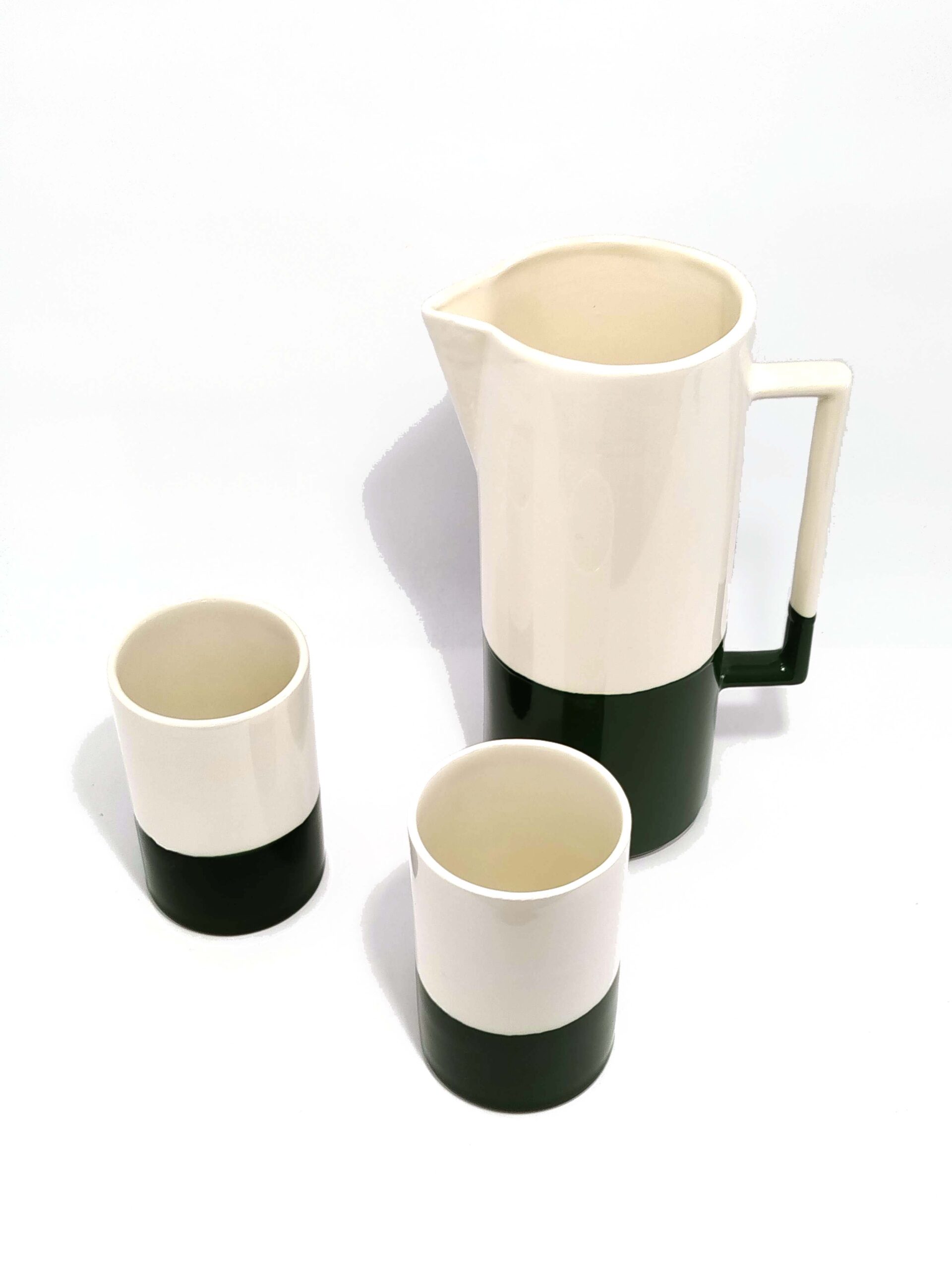 Service à eau en céramique bicolore : Élégance artisanale unique