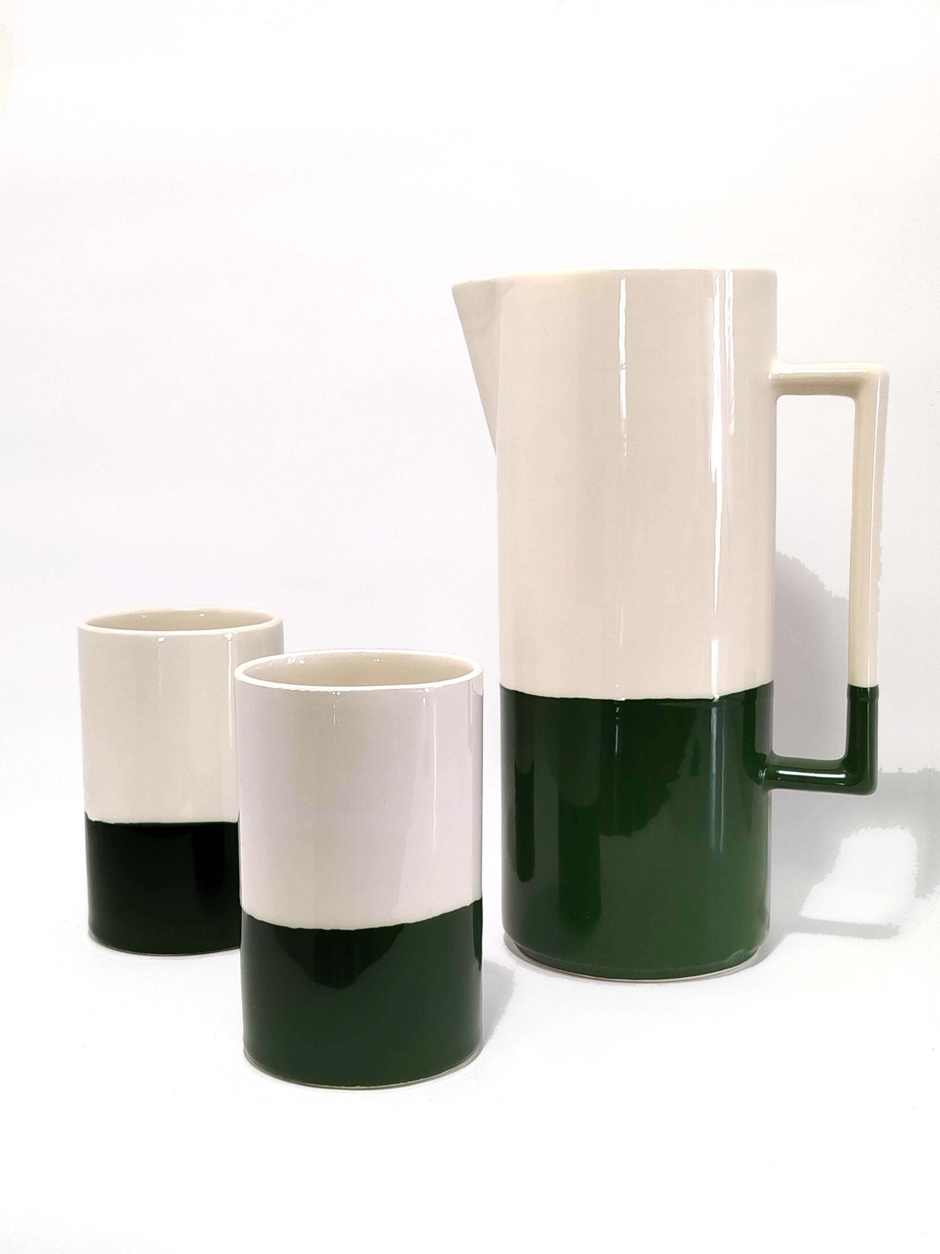 Service à eau en céramique bicolore : Élégance artisanale unique